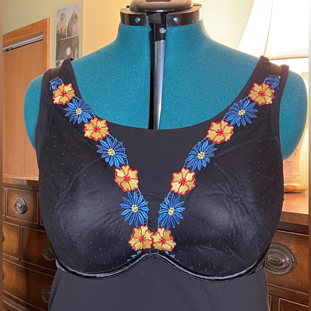 Lane Bryant Cacique Floral Plunge Bra, 42D, lined cups, sheer back